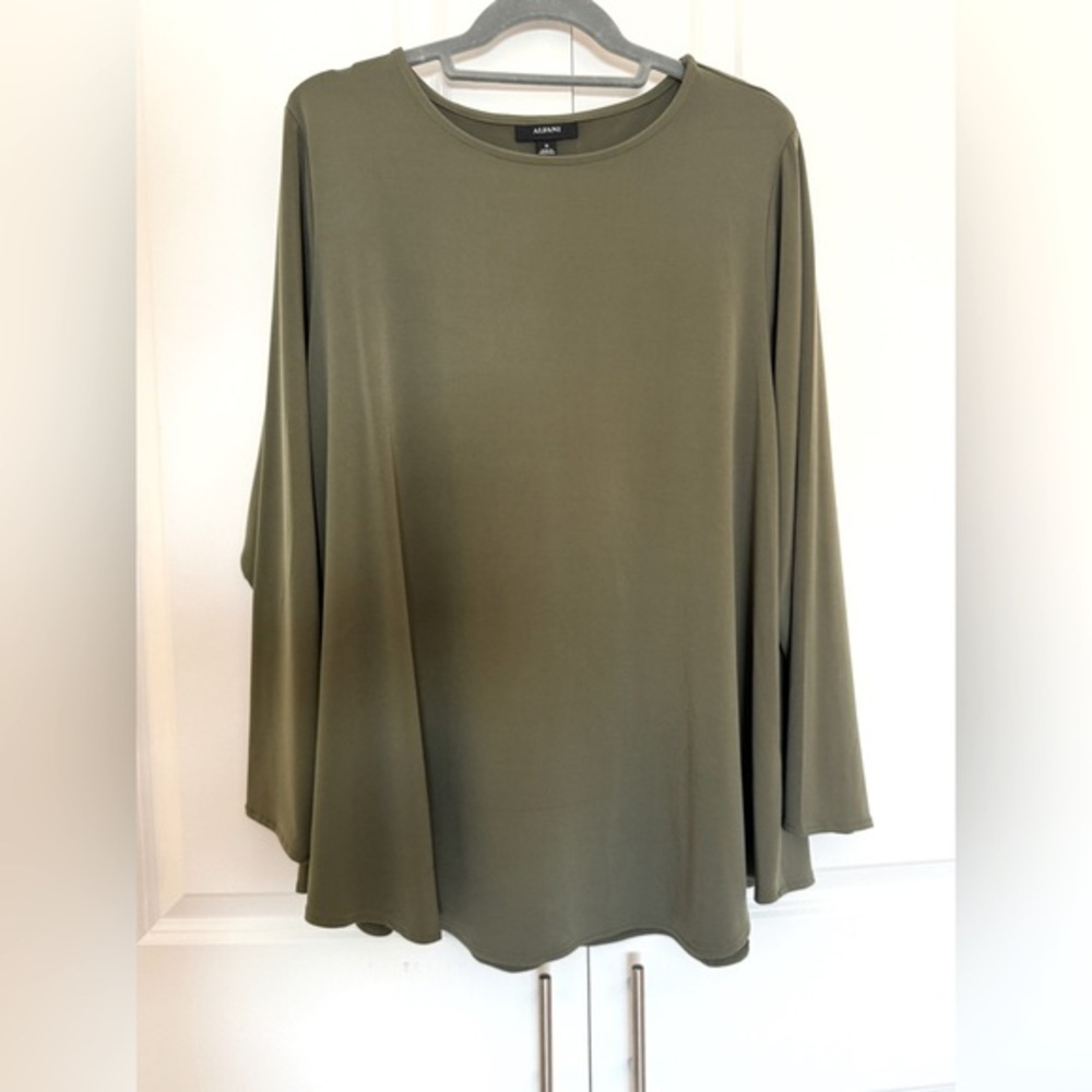 Alfani Midweight Long Sleeve Olive Green Boat Neck Swing / A-Line Tunic Top 1X